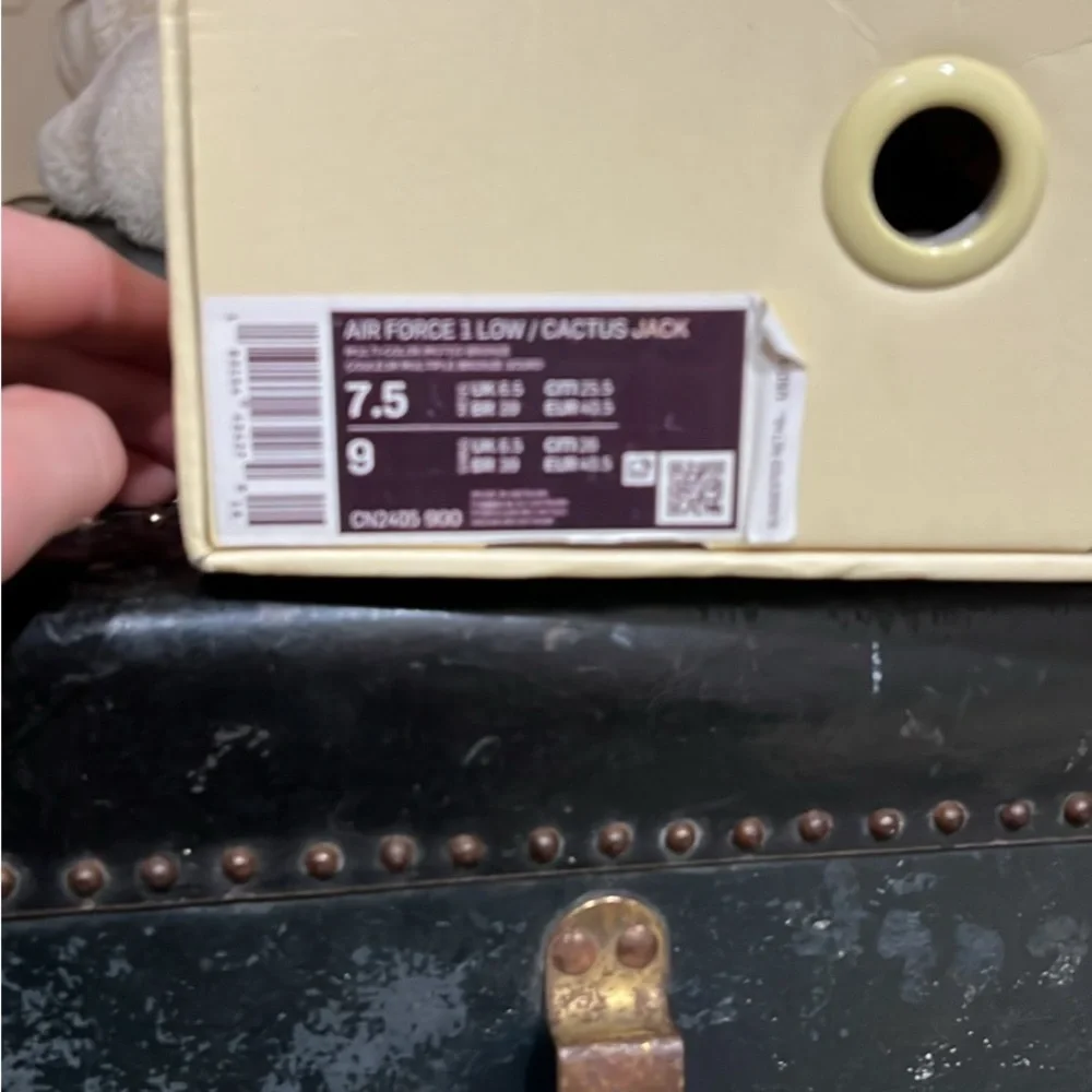 Men's Travis Scott cactus jack Air Force 1 low - Picture 6 of 7